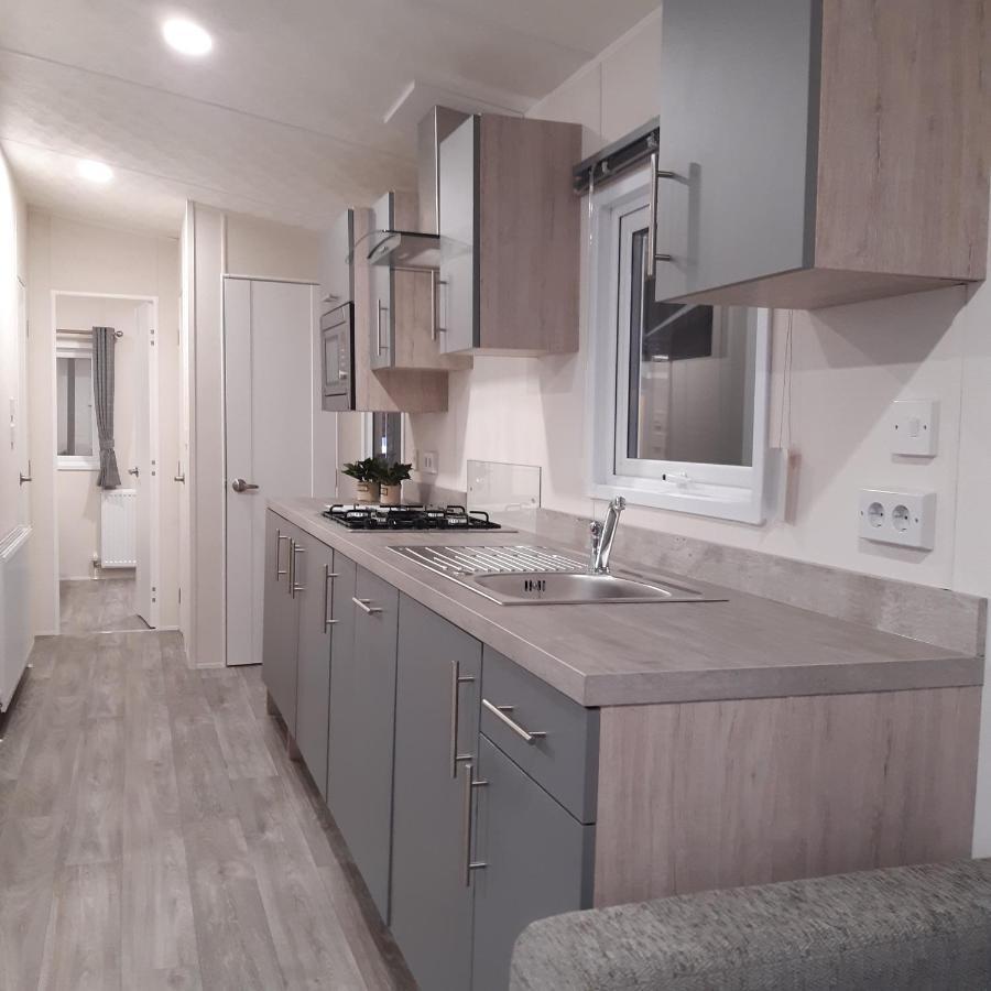 Chalet Weizicht Op Minicamping Hoogelande Grijpskerke ภายนอก รูปภาพ